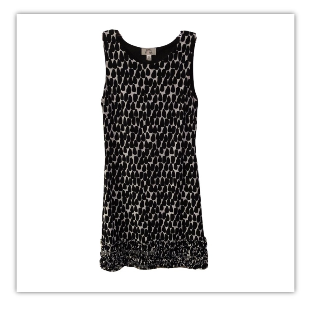 Sweet Storm ruffled hem black & white midi dress